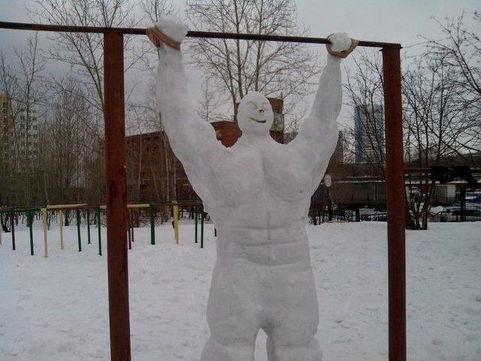 Прикол: Снежный человек готовится к Олимпиаде