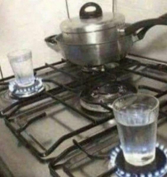 Прикол: Когда в рецепте просят вскипятить 2 стакана воды
