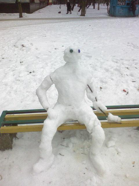 Прикол: Снежный человек существует!!!